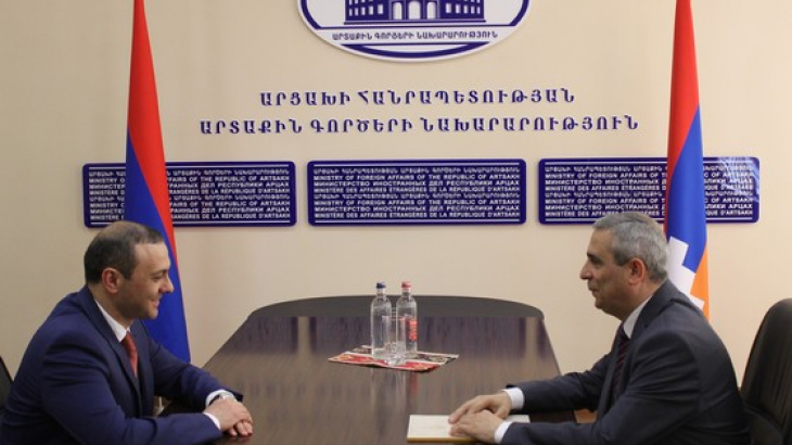 Մասիս Մայիլյանը հանդիպել է աշխատանքային այցով Ստեփանակերտում գտնվող Արմեն Գրիգորյանին