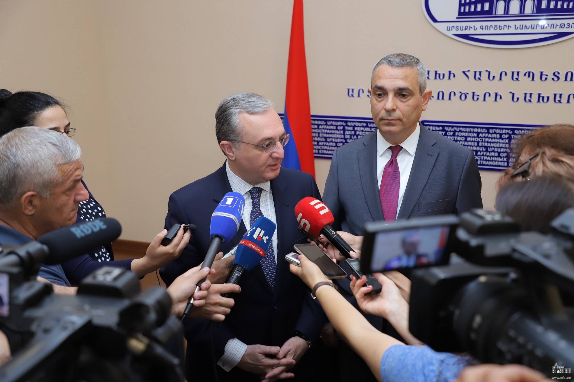 Սպառնալիքի լեզուն, սպառնալիքը չեն աշխատելու. Զոհրաբ Մնացականյան