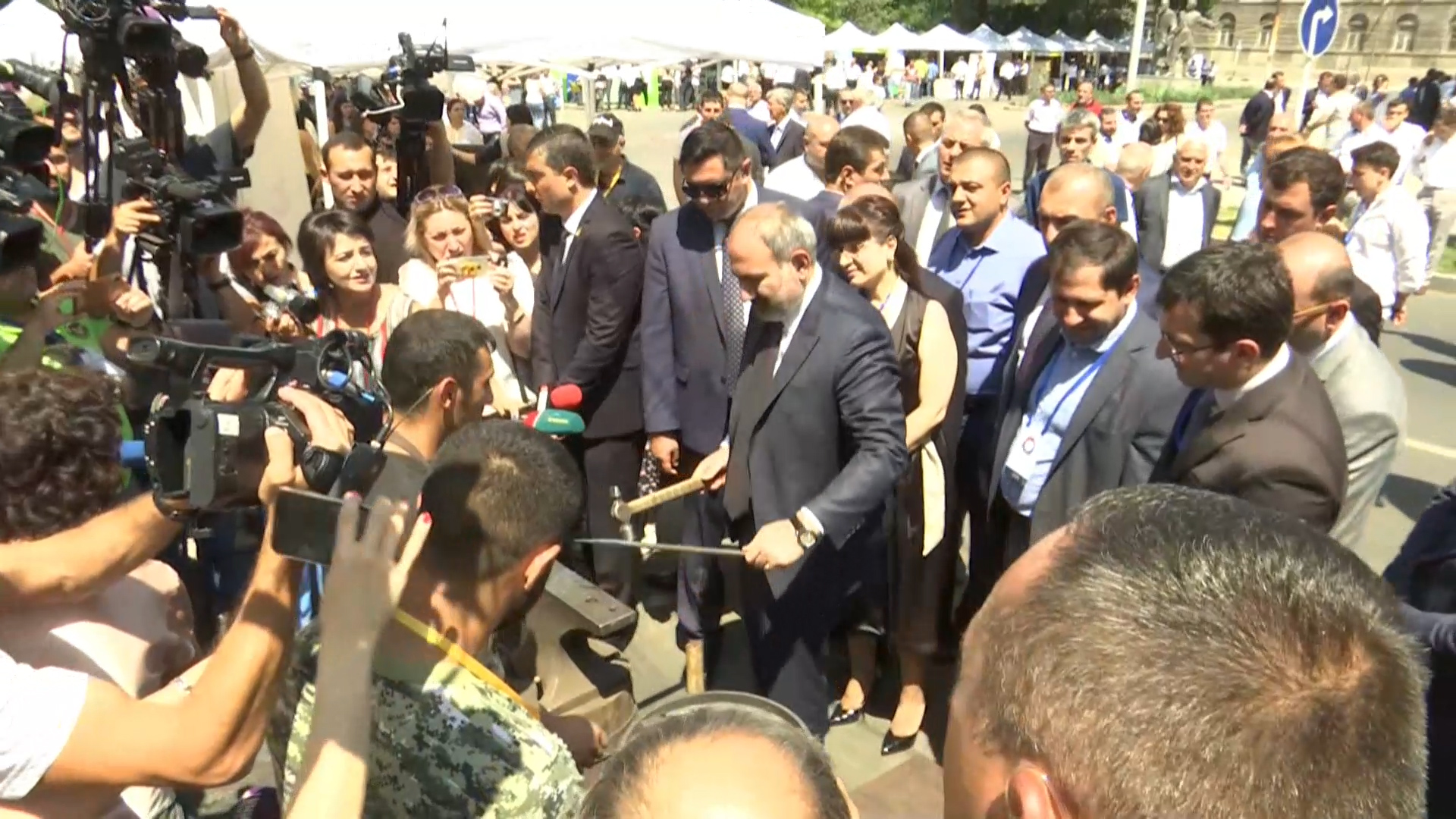 Փաշինյանը դարբնի հետ փորձել է կռել շիկացած երկաթը