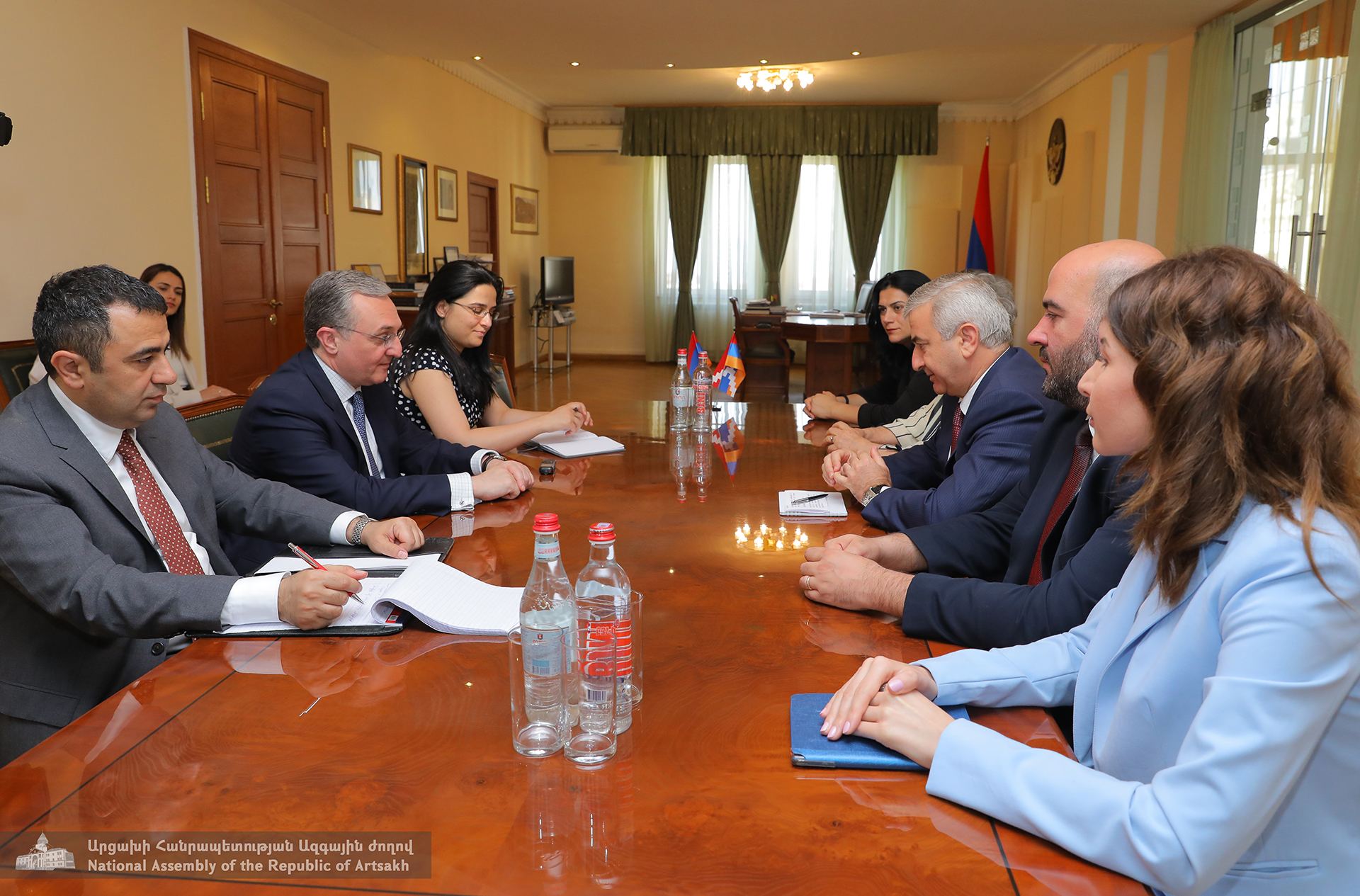 Աշոտ Ղուլյանն ընդունել է Զոհրաբ Մնացականյանին