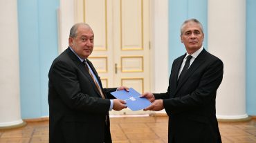ՀՀ-ում Ռումինիայի նորանշանակ դեսպանը հավատարմագրերն է հանձնել նախագահին