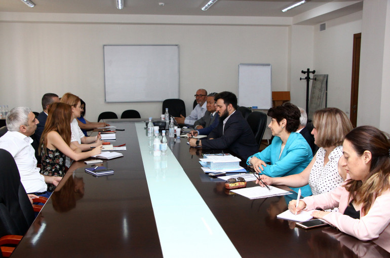 Քննարկվել է դպրոցներում ակնաբուժության իրականացման «Ավետիս» պիլոտային ծրագիրը