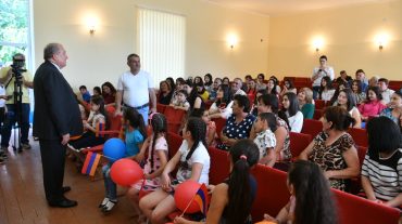 Քարահունջում նախագահը վստահեցրել է` մեր երկիրը փայլուն ապագա ունի