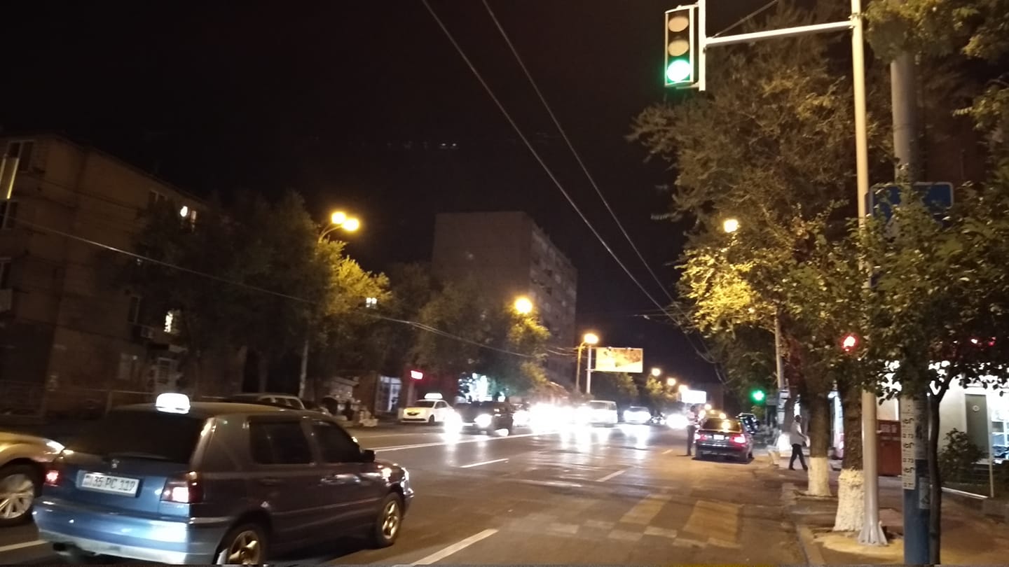 Ռուբինյանց փողոցում միացվեց հերթական կարգավորվող լուսացույցը