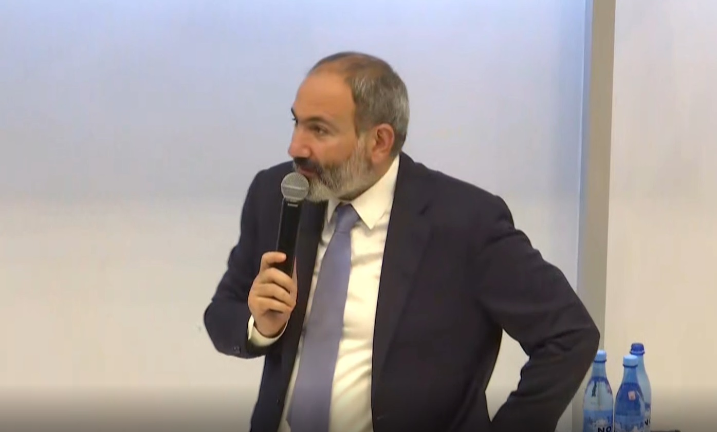Ինչո՞վ է տարբերվում կոռումպացված պաշտոնյան՝ չկոռումպացվածից. վարչապետի պատասխանը