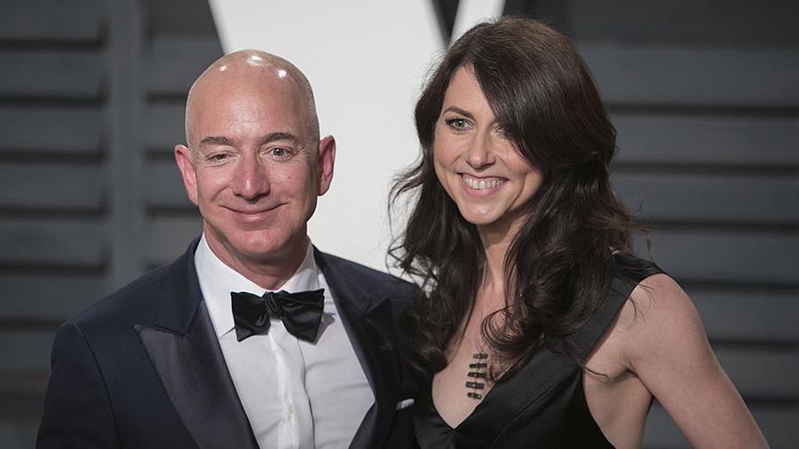 Amazon-ի ղեկավարը պաշտոնապես ամուսնալուծվեց