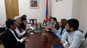 Մխիթար Հայրապետյանին փոխարինող են գտել․ «Հրապարակ»