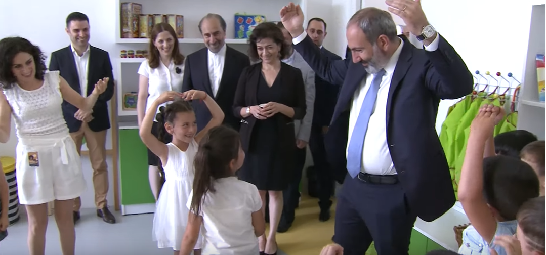 «Մի քիչ թռվռացինք պուճուրների հետ»․ Փաշինյան
