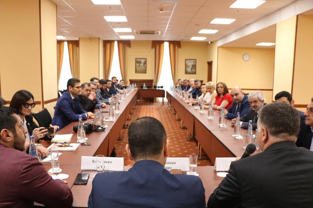 Զարեհ Սինանյանը Մոսկվայում հանդիպել է «Դիալոգ» կազմակերպության ներկայացուցիչների հետ