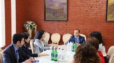 Զարեհ Սինանյանը ՌԴ-ում Հայաստանի դեսպանատանը հանդիպել է ռուս-հայկական կազմակերպությունների համակարգող խորհրդի անդամների հետ