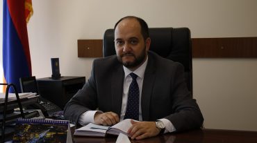Ռուբեն Հայրապետյանը կթողնի զբաղեցրած պաշտոնը. Արայիկ Հարությունյանը` Տնտեսագիտական համալսարանի ռեկտորի ժամանակավոր պաշտոնակատարի մասին