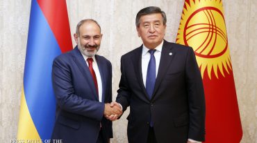 Նիկոլ Փաշինյանը հանդիպել է Ղրղզստանի նախագահի հետ