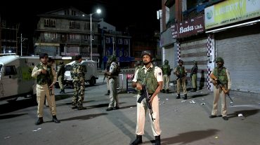 Պակիստանը դադարեցնում է դեպի Հնդկաստան ավտոբուսային երթևեկությունը