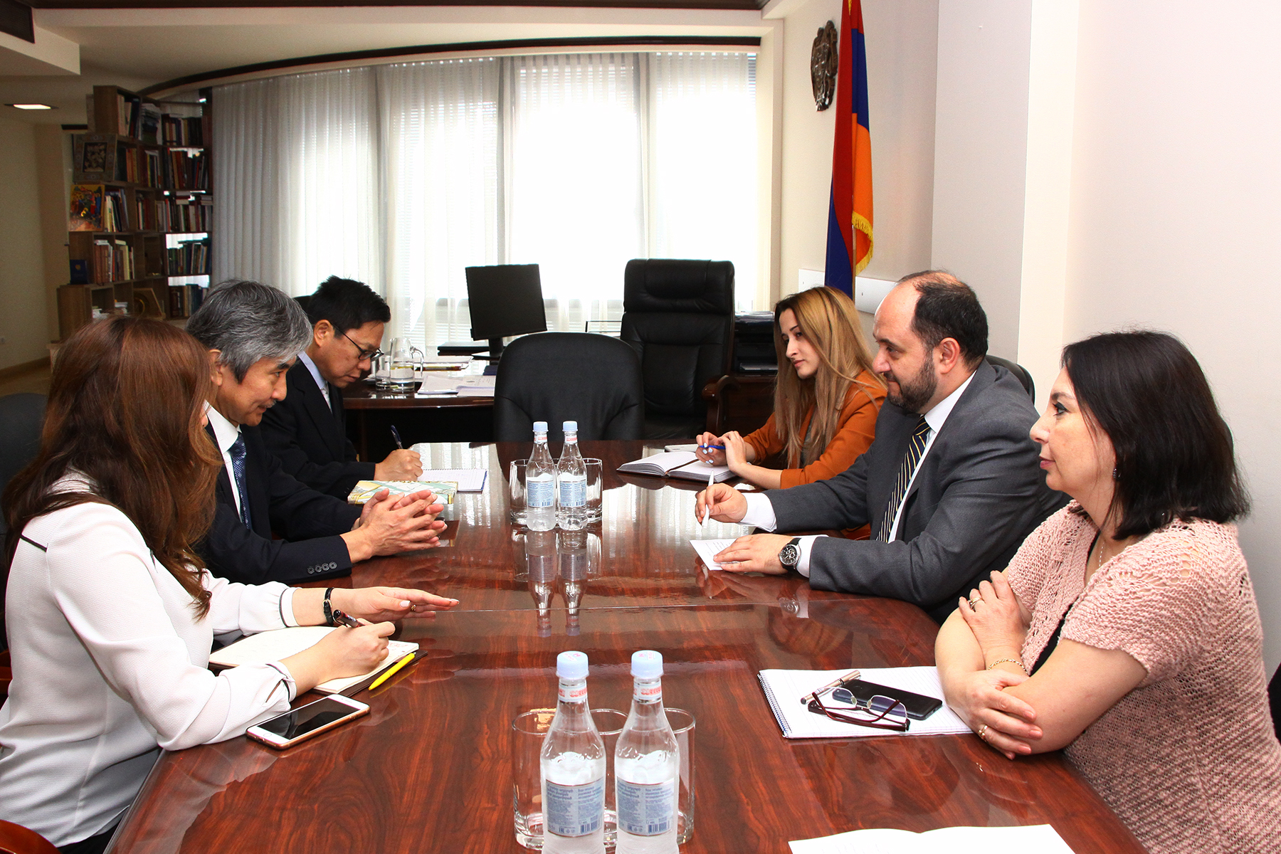 Արայիկ Հարությունյանն ընդունել է Ճապոնիայի դեսպանին