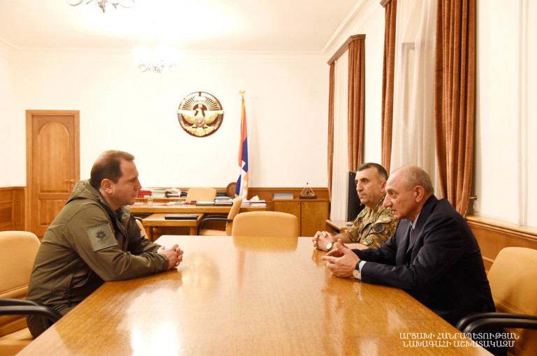 Բակո Սահակյանն ու Դավիթ Տոնոյանը քննարկել են բանակաշինությանը վերաբերող հարցեր
