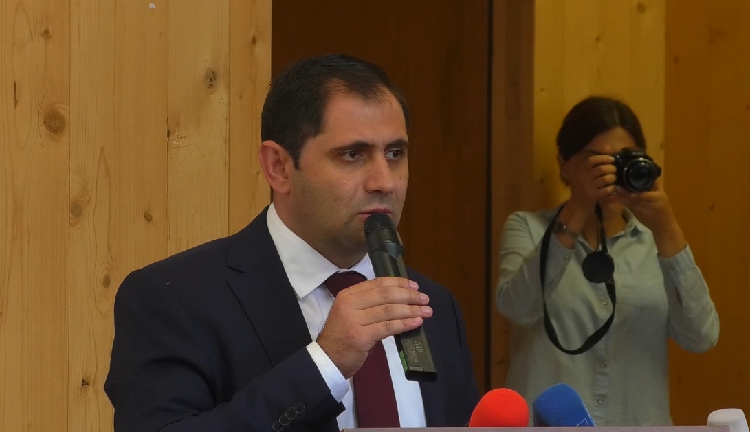 Երևանը խանգարում է մեր երկրի բնականոն զարգացմանը․ Սուրեն Պապիկյան