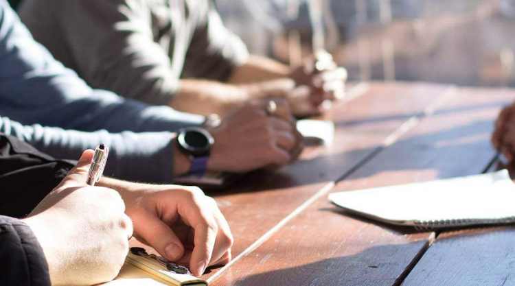 Վարչապետը խորհրդականին ազատել է ներդրողների հանդեպ ոչ պատշաճ վերաբերմունքի պատճառո՞վ․ «Հրապարակ»