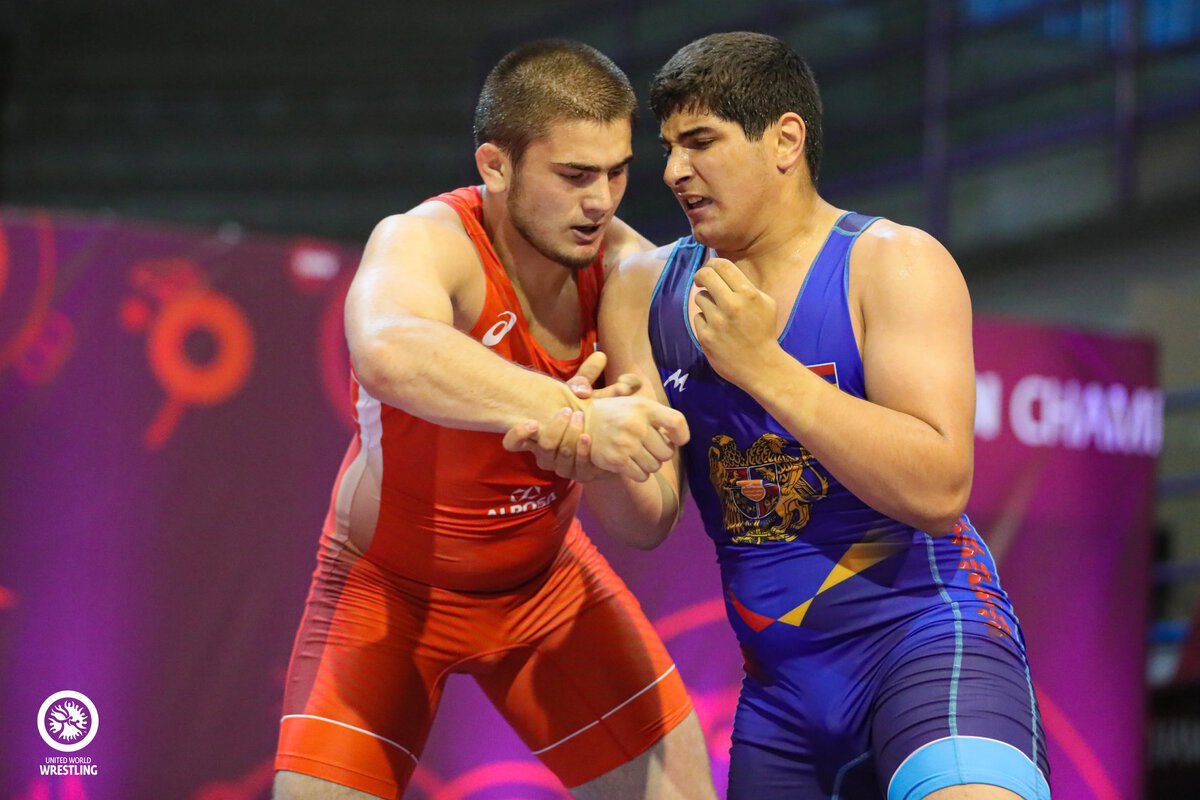 1 արծաթ, 2 բրոնզ. Ըմբշամարտի պատանեկան ԱԱ