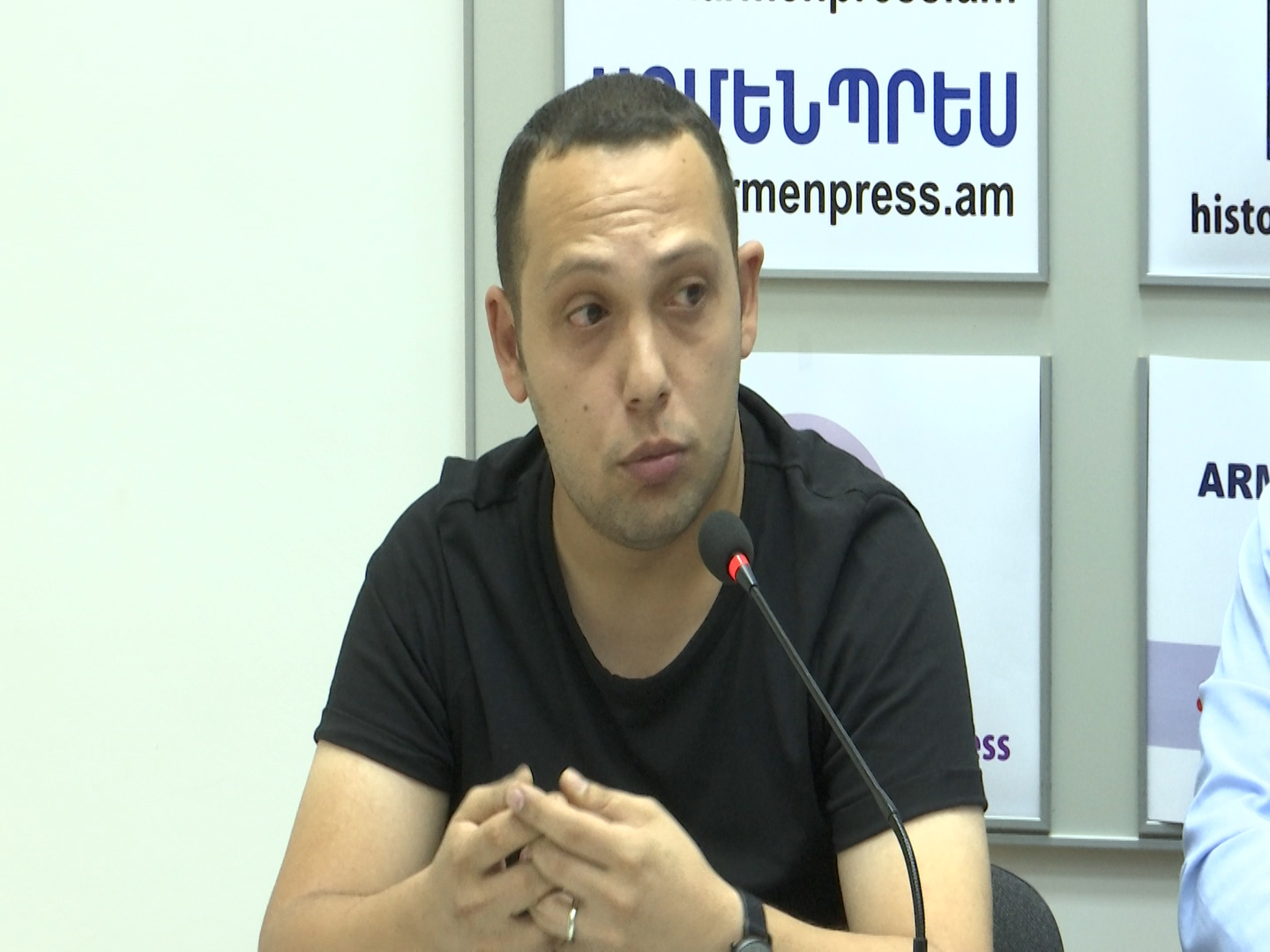 Գովազդատուներին գնալով կրճատում են, բայց պետք է օրենսդրական բազա ունենանք, որ մեդիաներն ունենան անկախ ֆինանսավորում. Դավիթ Խումարյան