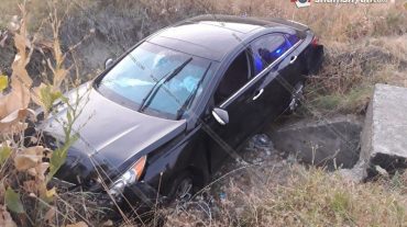 Արարատի մարզում 36-ամյա վարորդը Hyundai Sonata-ով ընկել է փոսը. Բելառուսի 2 քաղաքացի հոսպիտալացվել է
