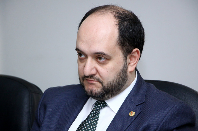 ՀՊՏՀ ուսանողներն ու մի շարք այլ շահառուներ նամակով դիմել են նախարարին՝ Ռուբեն Հայրապետյանի հրաժարականի չեղարկման խնդրով