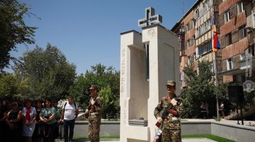 Մեծամորում բացվել է ապրիլյան քառօրյա պատերազմում զոհված հերոսի հուշարձանը