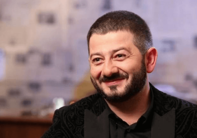 Ինչպե՞ս է հանգիստն անցկացնում Միխայիլ Գալուստյանի ընտանիքը