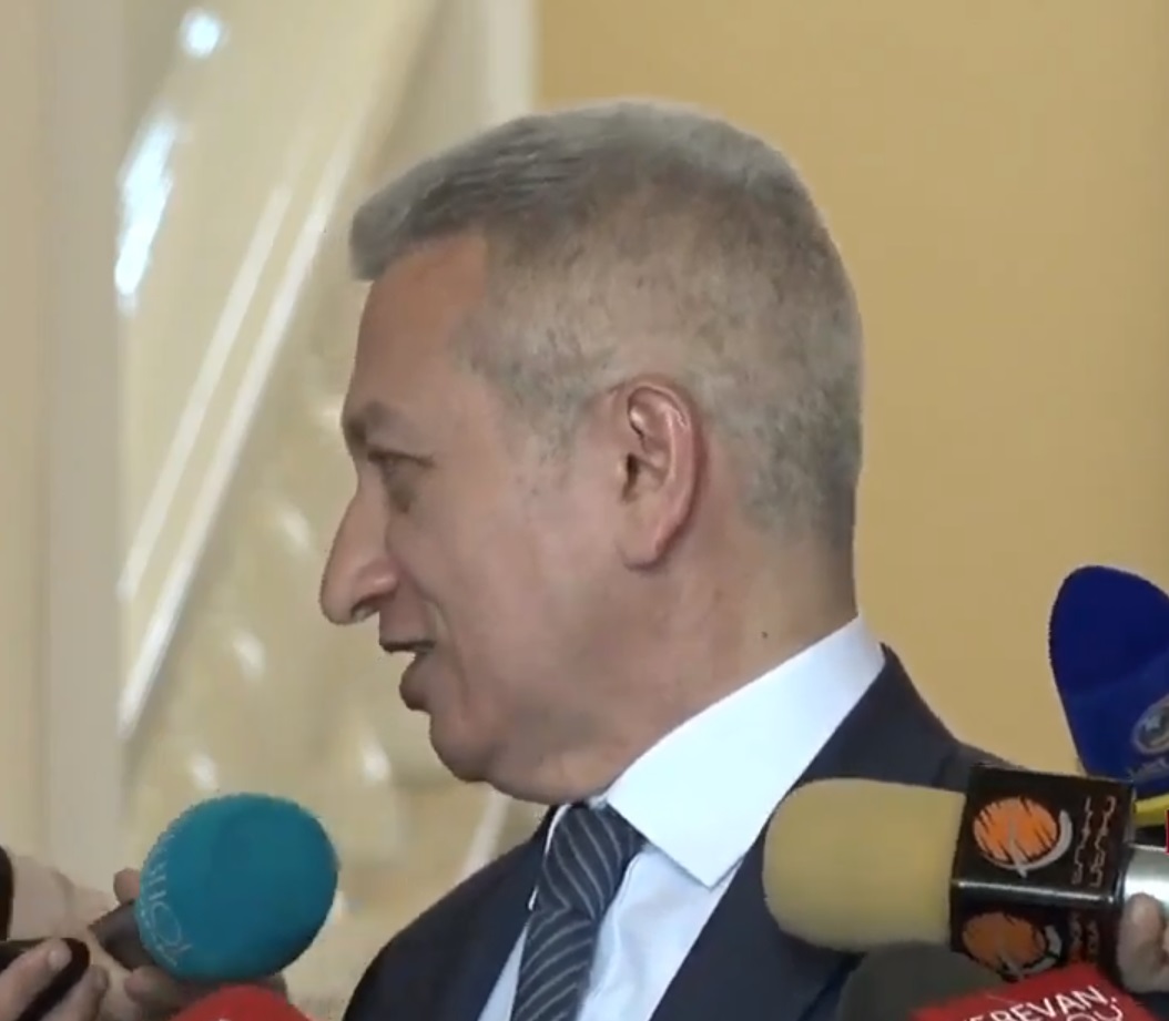 Արժե՞ր 5 միլիոն տալ գորգ լվանալուն. հարց՝ Ֆինանսների նախարարին
