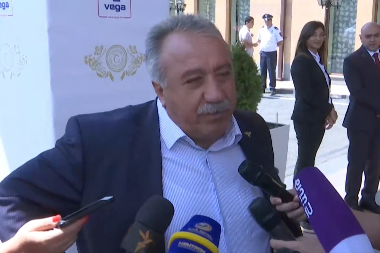 Հելնենք, իրար հետ վազե՞նք առավոտը, ի՞նչ համագործակցություն. Սասուն Միքայելյանը՝ մարզպետի հետ հարաբերությունների մասին