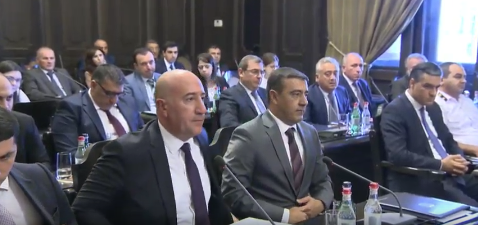 Փաշինյանը նշանակեց ԱԱԾ և ոստիկանության ղեկավարների պաշտոնակատարներ․ սպասվում են հրամանագրեր
