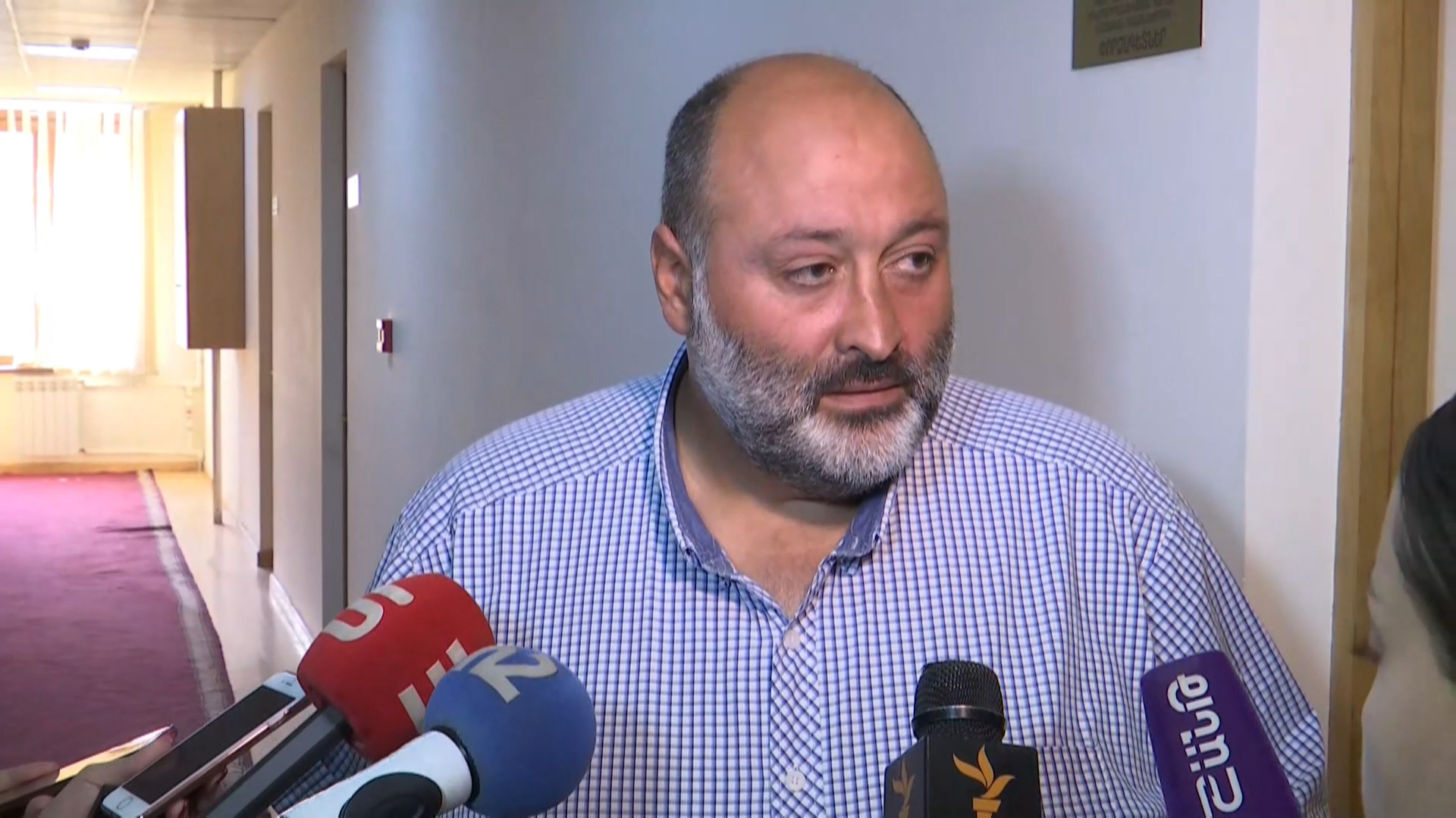 Մենք չենք կարող թույլ տալ, որ Հայաստանը հետ գլորվի. Վարազդատ Կարապետյան