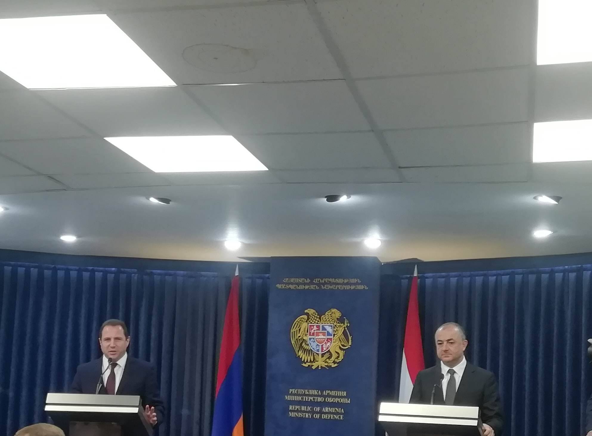 Իմ երեխաները քառորդ հայ են. Լիբանանի պաշտպանության նախարար