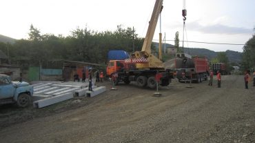 Տավուշ գյուղից դեպի Ներքին Կարմիրաղբյուր 5,2 կմ երկարության ավտոճանապարհին կատարվում են հիմնանորոգման աշխատանքներ