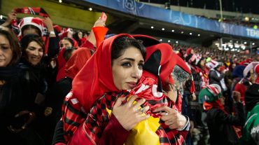Իրանը վերացնում է կանանց` մարզադաշտում ֆուտբոլ դիտելու արգելքը