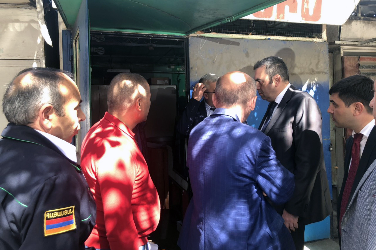 Վանաձորում մսի վաճառքի կետի գործունեությունը կասեցվել է