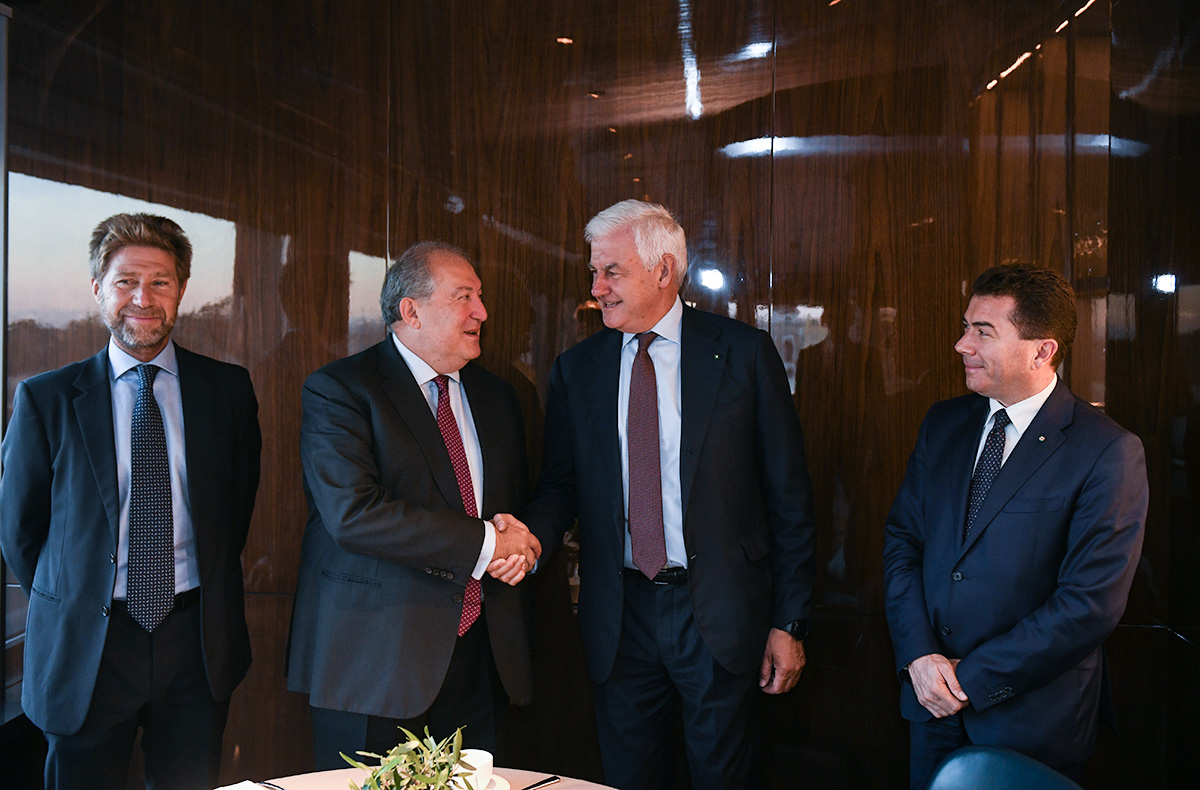 Նախագահը հանդիպել է իտալական տեխնոլոգիական առաջատար «Լեոնարդո» ընկերության գործադիր տնօրենի հետ