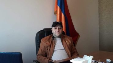 Աջափնյակ վարչական շրջանի ղեկավարի տեղակալ Արամ Մանուկյանը ազատման դիմում է ներկայացրել
