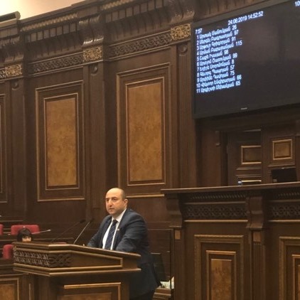 Գազի և ջրի կորուստները նվազել են. Արտակ Մանուկյանի գրառումը