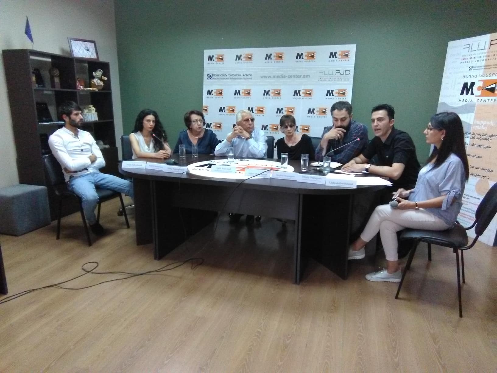 Օպերային թատրոնի արտիստները պահանջում են բալետային խմբի ղեկավարի հրաժարականը