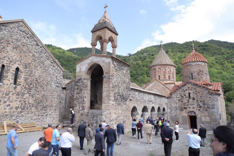 Հայ դիվանագետների պատվիրակությունն Արցախում է