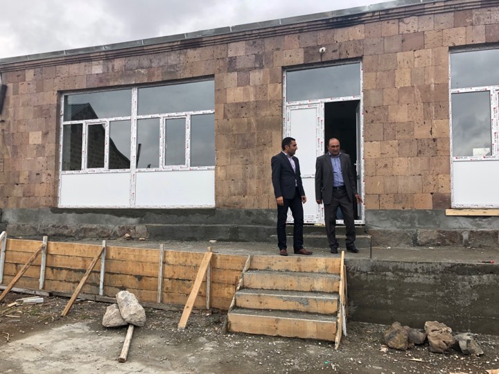 Կոտայքի մարզպետն այցելել է Ակունք խոշորացված համայնք