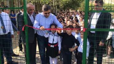Արթուր Վանեցյանը Վայոց Ձորի մարզում ֆուտբոլի դաշտեր է բացել