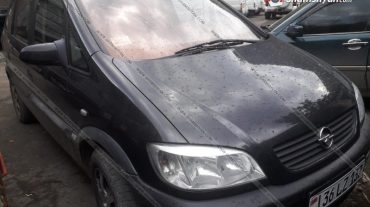 Օձուն-Այգեհատ ճանապարհին ընթացող Opel-ի հետևի դռնից 21-ամյա ուղևորը վայր է ընկել. նա հոսպիտալացվել է