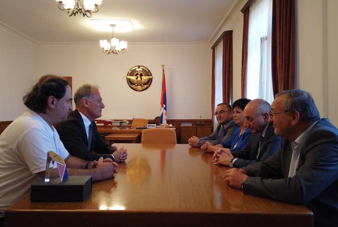 Բակո Սահակյանն ընդունել է Հայաստանի աթլետիկայի ֆեդերացիայի նախագահին