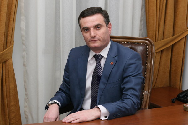Փաշինյանն Արցախի ու Հայաստանի անվտանգության հարցում, ճի՞շտ թե՞ սխալ, ինչ էլ անի, միևնույն է, մենակ չի մնալու. Արտակ Զաքարյան