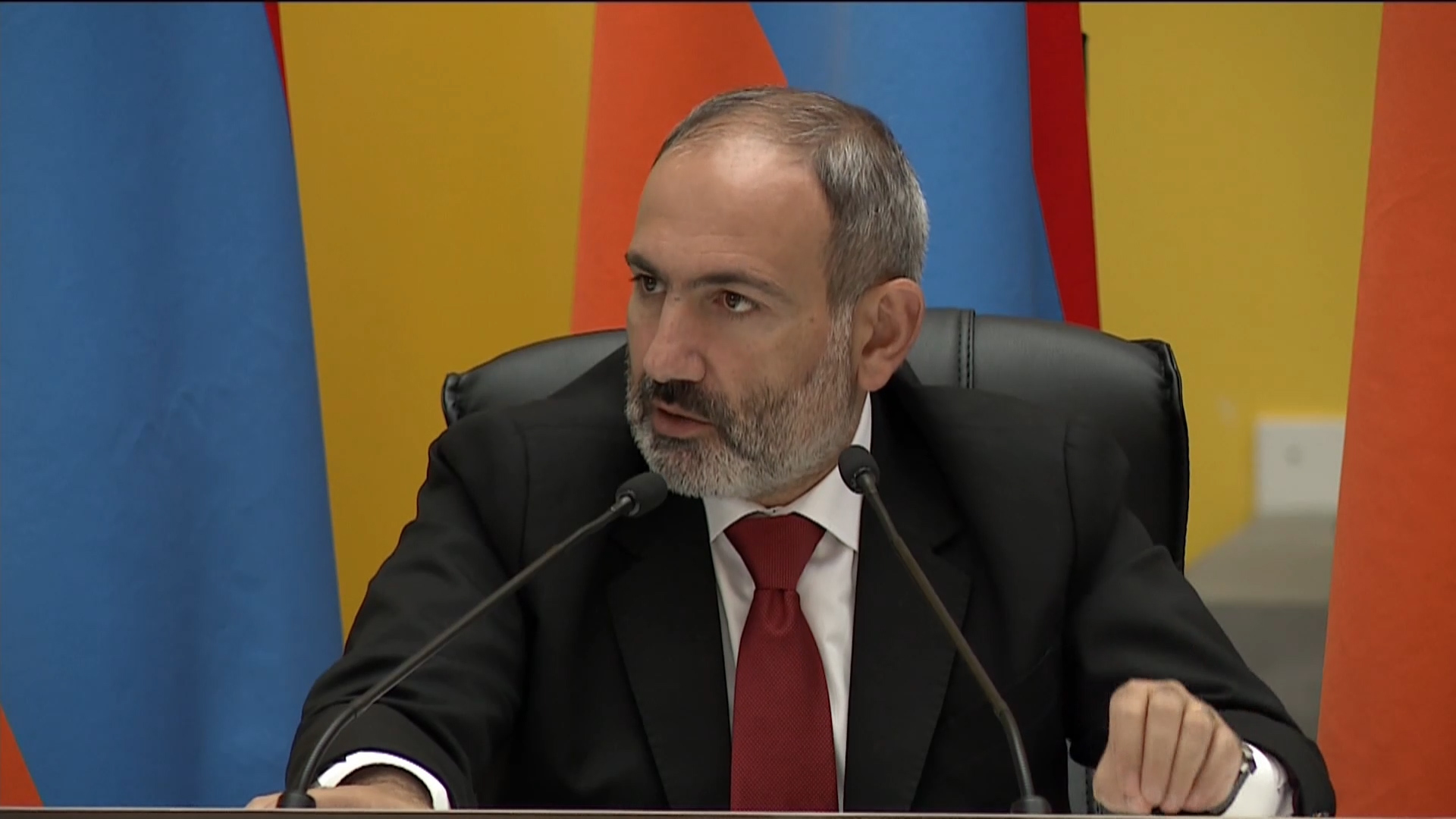 Ես հրավիրել եմ, զրույց եմ ունեցել, որի արդյունքում ինքը դիմում է գրել. Փաշինյանը՝ Վանեցյանի հրաժարականի մասին