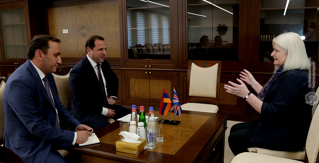 Դավիթ Տոնոյանն ընդունել է Միացյալ Թագավորության դեսպանին