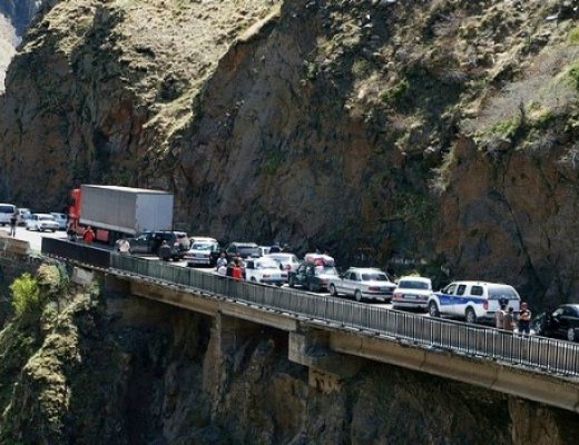«Լարս»-ի անցակետի ռուսական հատվածում կուտակման պատճառը կրում է տեխնիկական բնույթ․ դեսպանություն