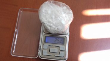 Քաղաքացին գուլպայում թաքցրած դեղահաբերը փորձել է փոխանցել կալանավորին
