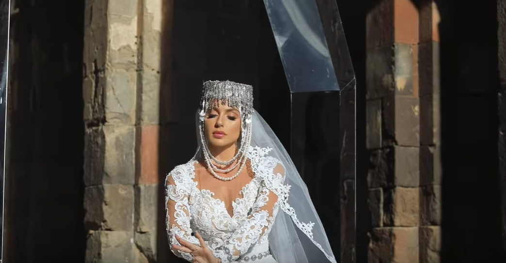 Սիրուշոն նոր տեսահոլովակ է ներկայացրել